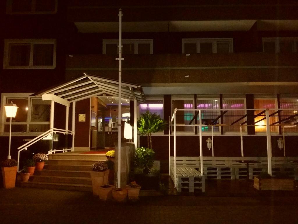 Abant Hotel Frankfurt Obertshausen Exterior photo